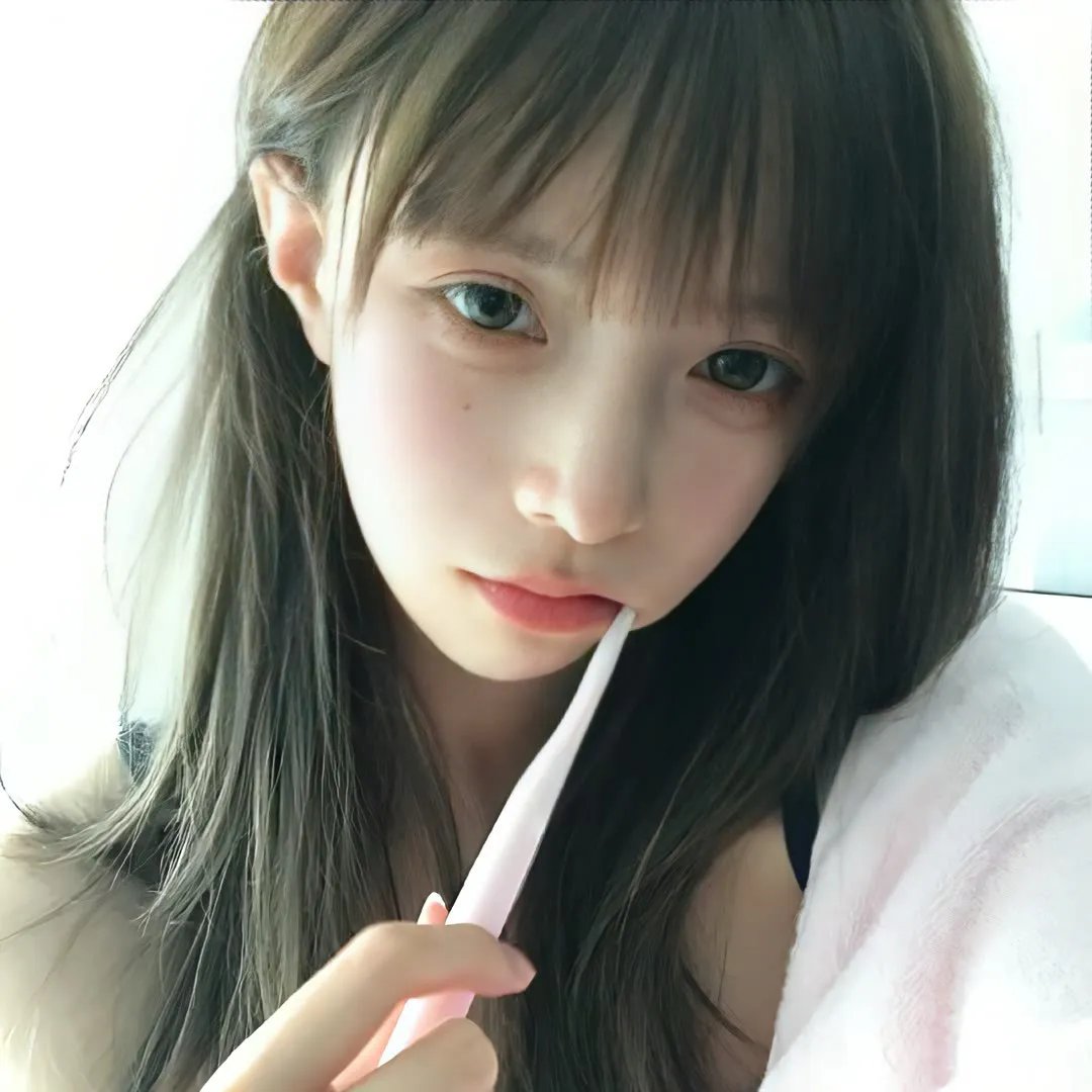 穴居男